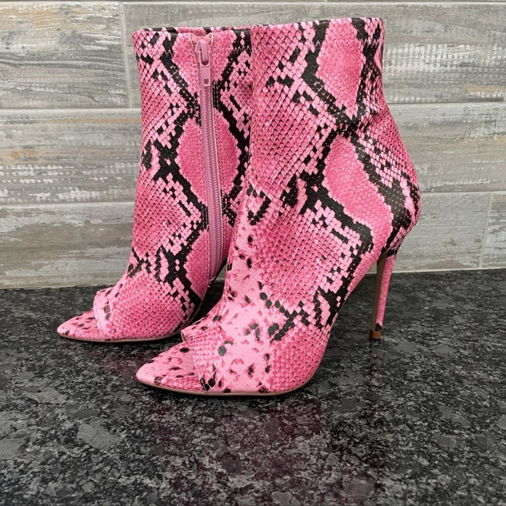 Steve Madden pink snakeskin stilettos